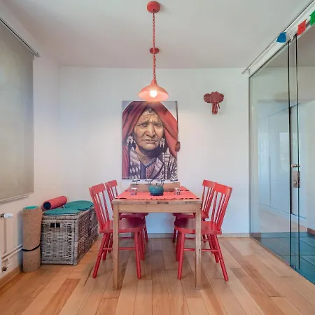 Sopocka Bryza, Piasek Indii Apartment